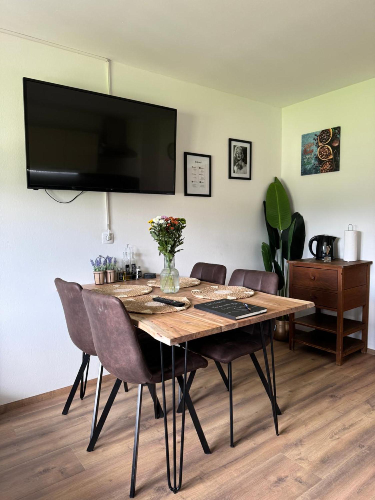 Ferienwohnung Conny グレーブミング エクステリア 写真
